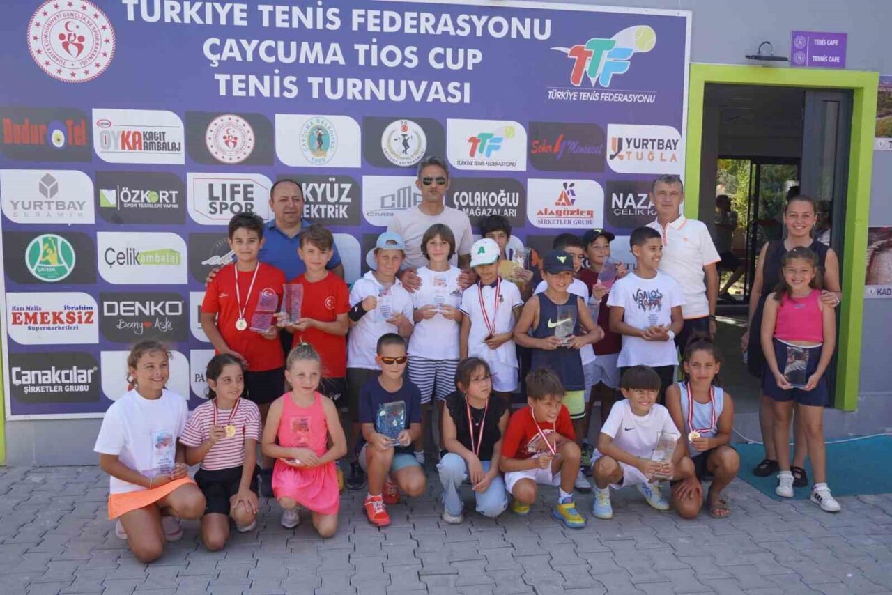 Türkiye Tenis Federasyonu faaliyet programında yer alan 8-9-10 Yaş Yaz