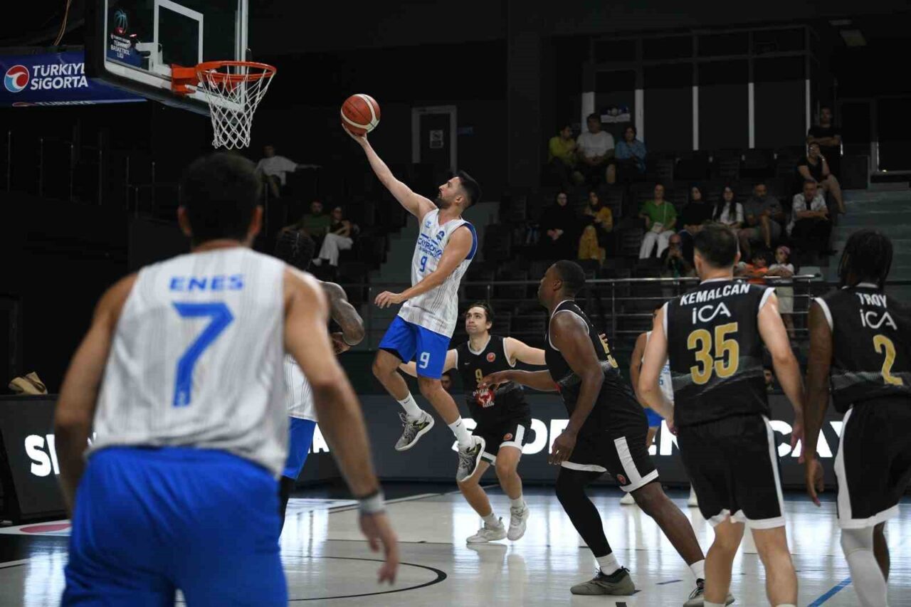 Çayırova Belediyesi Basketbol Takımı, sezonun ilk provasında Pizza Bulls Cedi