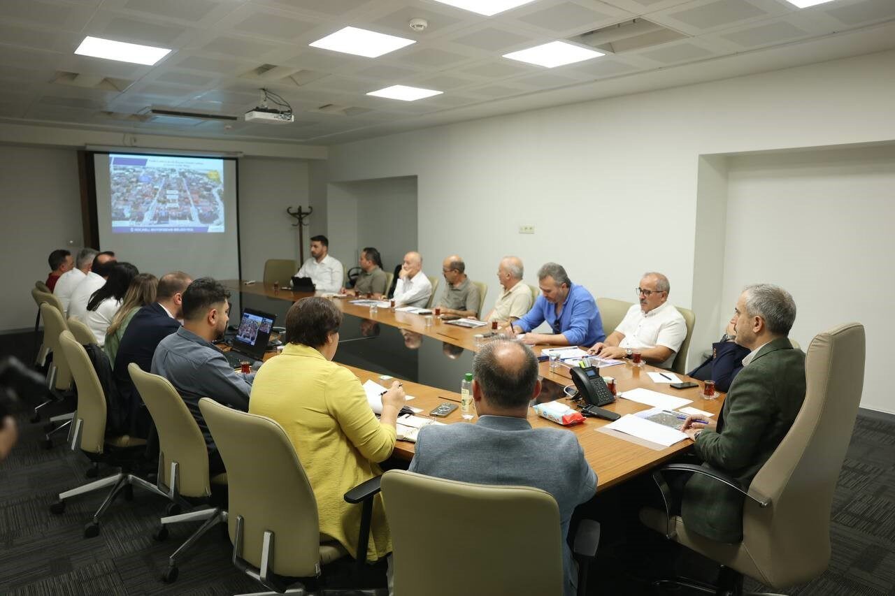 Çayırova Mahallesi ve Yeni Mahalle’de ulaşımın rahatlatılması ve trafik akışının