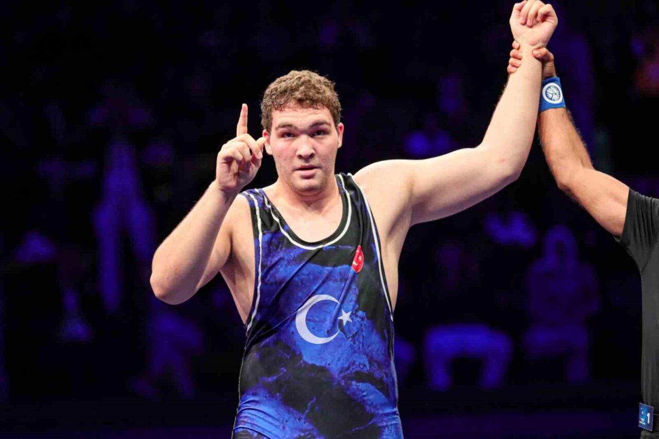 Milli güreşçi Cemal Yusuf Bakır, U20 Dünya Şampiyonası’nda grekoromen stili
