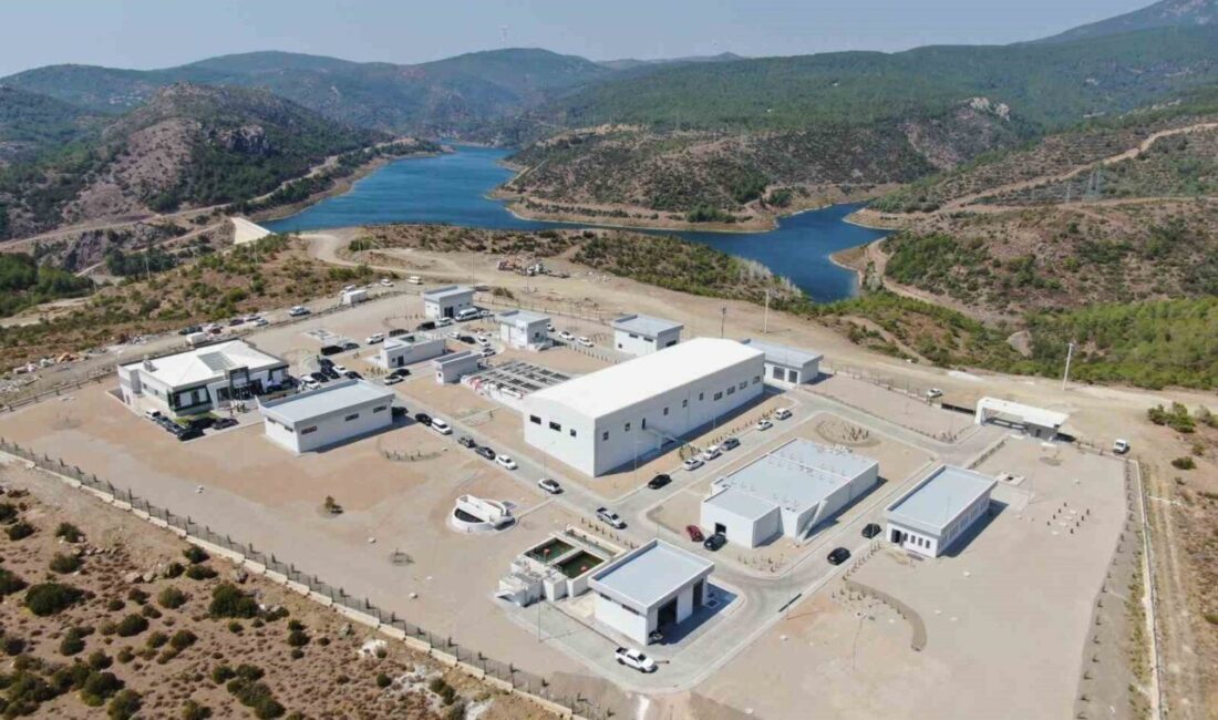 İzmir’in Çeşme ilçesinin içme suyunu karşılayacak olan Karareis Barajı ve