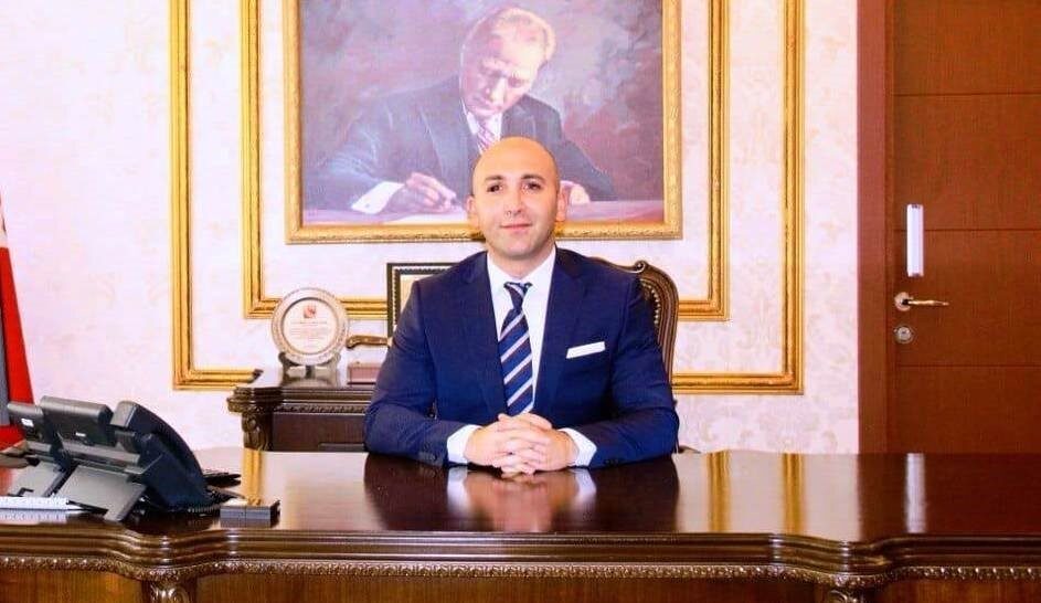 Şanlıurfa’nın Ceylanpınar ilçesine yeni atanan Kaymakam Mehmet Çağatay Çakal, görevine