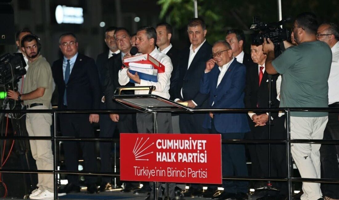 Cumhuriyet Halk Partisi (CHP) Genel Başkanı Özgür Özel, Aydın Büyükşehir