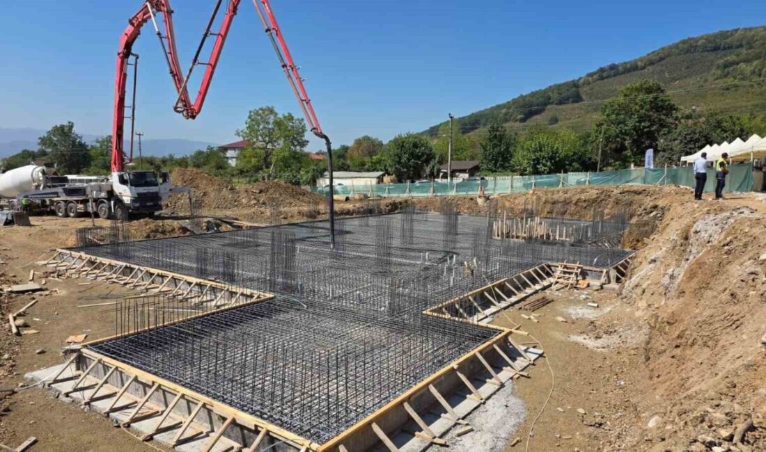 Düzce’nin Çilimli ilçesinde inşa edilecek olan Gençlik Merkezi’nin temeli törenle