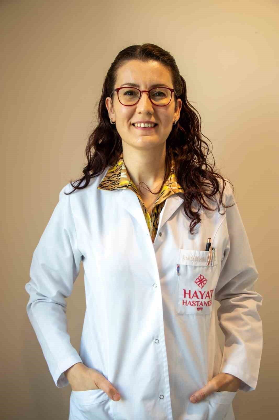 Dermatoloji Uzmanı Dr. Mediha Yılmaz, cilt gençleştirme uygulamaları arasında son