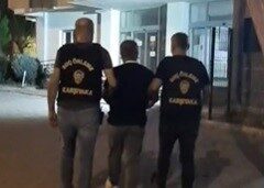 ’Çocuğun nitelikli cinsel istismarı’ suçundan 22 yıl hapis cezasıyla aranan