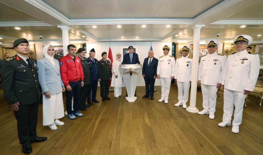 Cumhurbaşkanı Recep Tayyip Erdoğan, TEKNOFEST Mavi Vatan etkinlikleri kapsamında Savarona