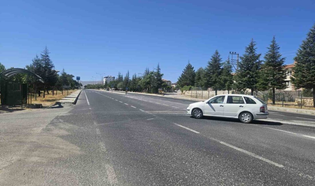 Malatya’nın Darende ilçesine bağlı Balaban Mahallesi’nde vatandaşlar, kazaların sık yaşandığı