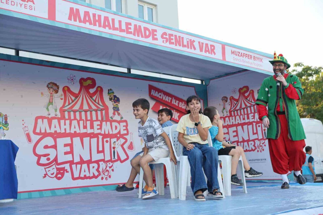 Darıca Belediyesi tarafından düzenlenen “Mahallemde Şenlik Var” etkinliğiyle, yaz boyunca