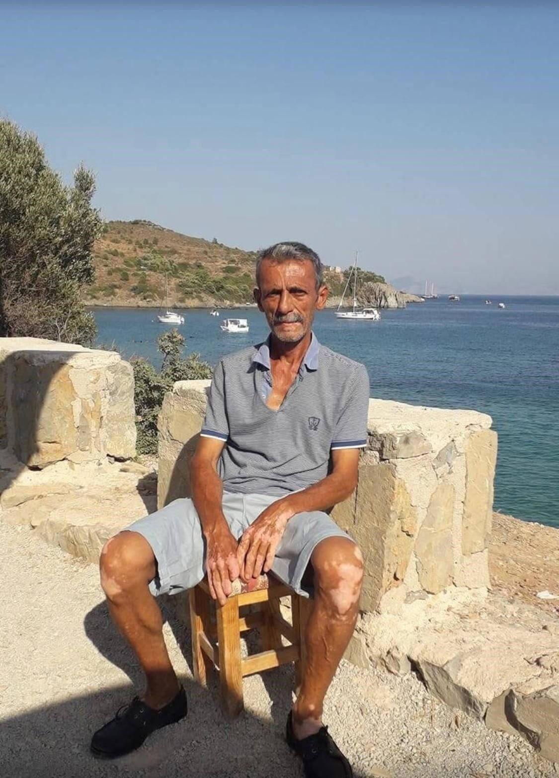 Muğla’nın Datça ilçesinde yaşlı adam, yalnız yaşadığı evinde ölü bulundu.