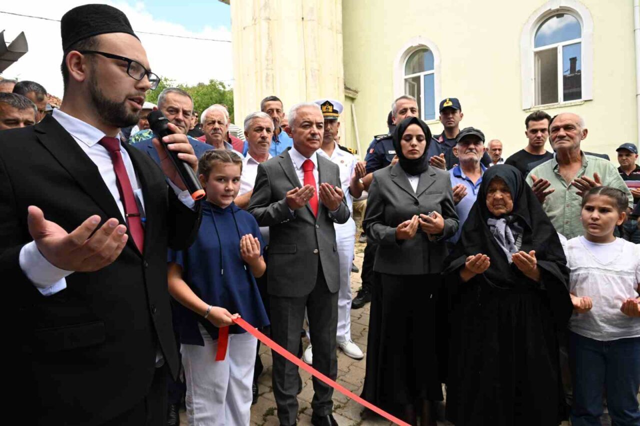 Kırklareli’nin Demirköy ilçesinde Şehit Jandarma Er İlhami Uras Taziye ve