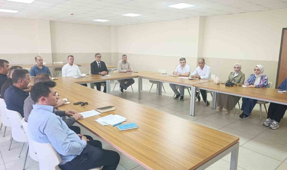 Bayburt İl Milli Eğitim Müdürü Ömer Faruk Kahraman, Demirözü İlçe