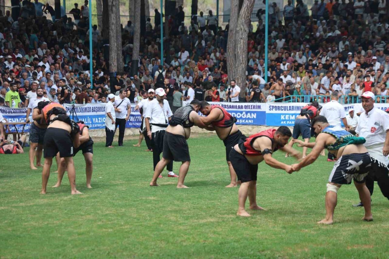 Hatay’ın Yayladağı ilçesinde 23’üncüsü düzenlenen geleneksel kültür sanat ve aba