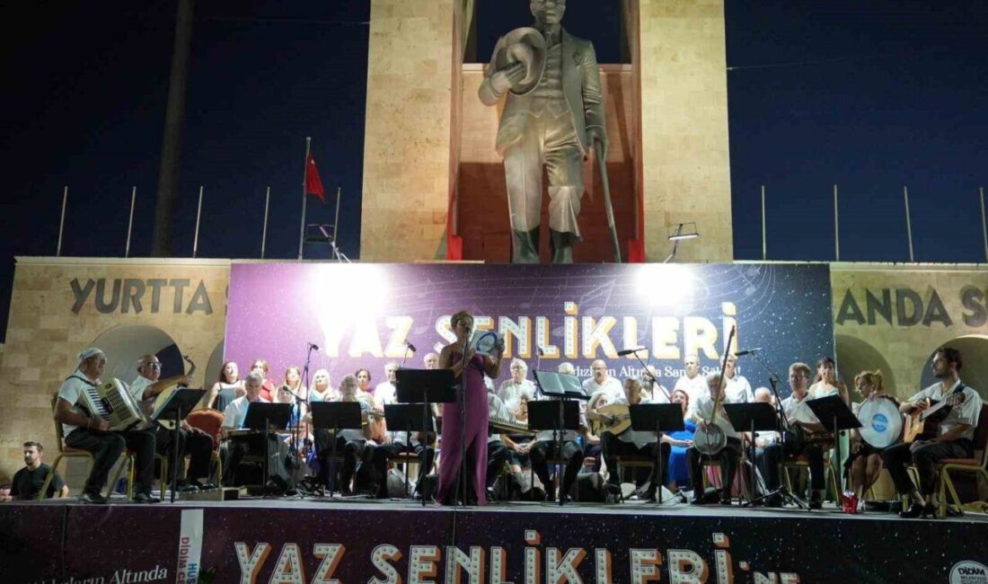 Didim Belediyesi’nin düzenlediği Yaz Şenlikleri, sanat dolu bir geceye daha
