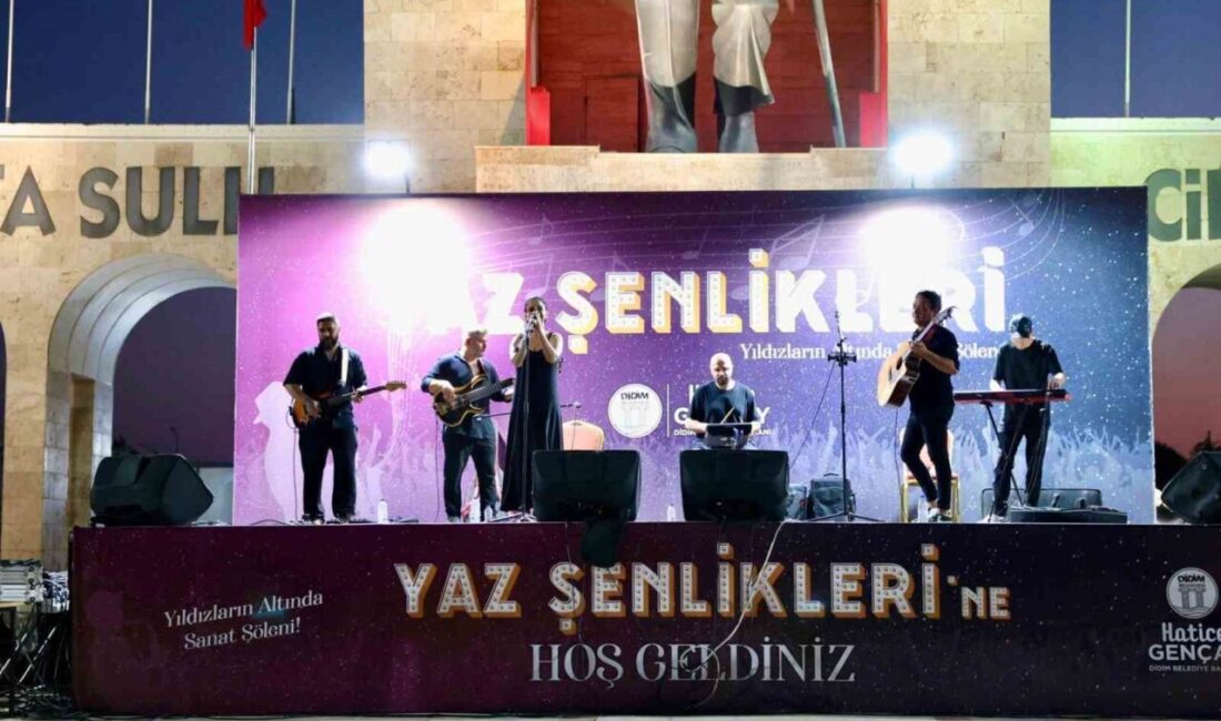 Didim Belediyesi tarafından düzenlenen yaz şenlikleri, muhteşem bir konserle başladı.