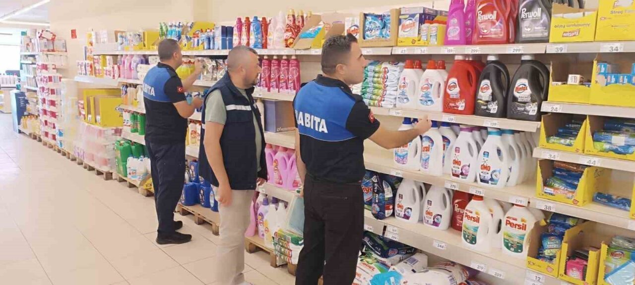 Kocaeli’nin Dilovası ilçesinde zabıta ekiplerince 120 iş yerinde yapılan denetimlerde,