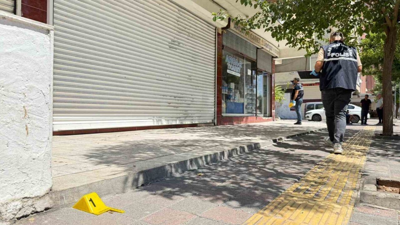 Diyarbakır’ın merkez Bağlar ilçesinde 12 kişinin yaralandığı silahlı kavgaya ilişkin