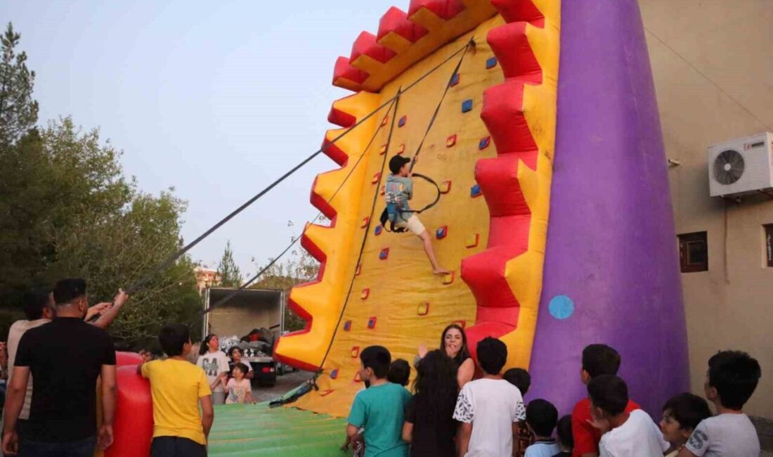 Diyarbakır Büyükşehir Belediyesi ile Sur Belediyesi tarafından Mermer Mahallesi’nde düzenlenen