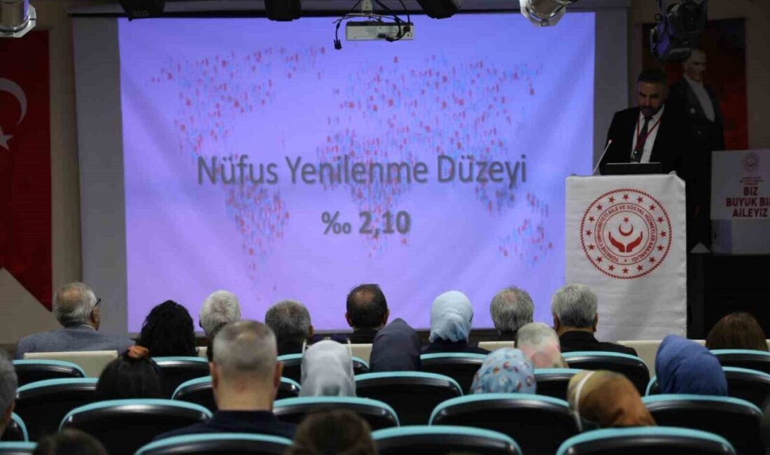 Diyarbakır’da Yaşlılık Çalıştayı düzenlendi. Çalıştayda yaşlı bireylerin yaşam kalitesini artırmak,