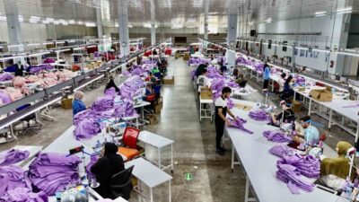 Ağrı’da hayata geçirilen tekstil fabrikası, kadın ve engelli istihdamına sağladığı