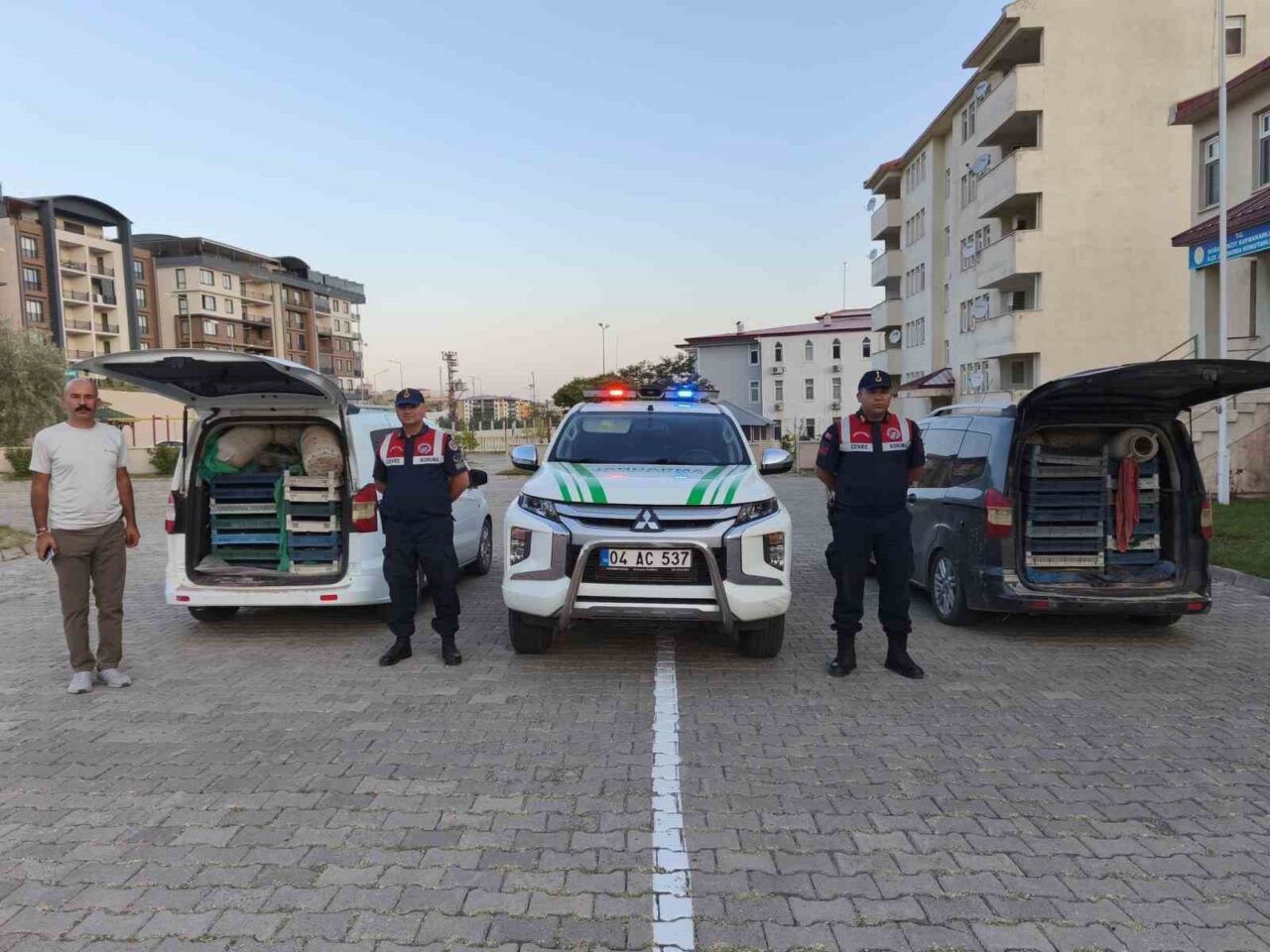 Ağrı’nın Doğubayazıt ilçesinde jandarma ekiplerinin ihbar üzerine düzenlediği operasyonda, kaçak