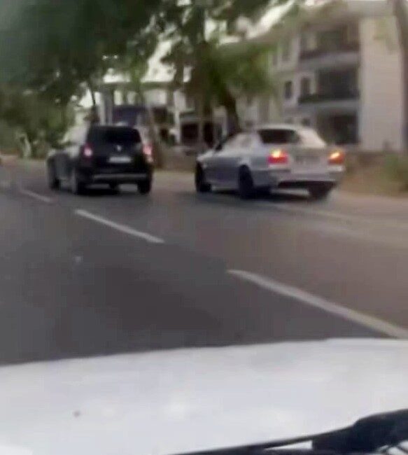 Sakarya’nın Adapazarı ilçesinde düğün konvoyunda makas atan sürücüye ceza yağdı.