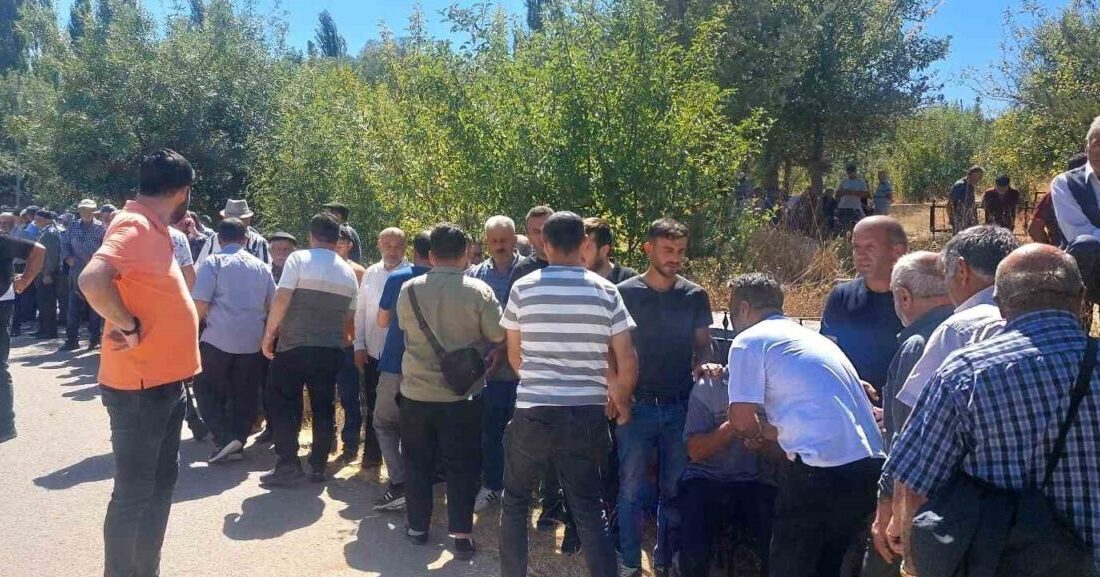 Giresun’un Şebinkarahisar ilçesinde önceki gece düğünden sonra evlerine uğurlanırken havaya