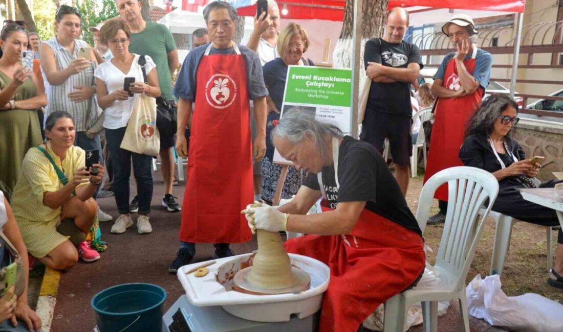 Menemen Belediyesi tarafından düzenlenen 4. Uluslararası Çömlek Festivali için geri