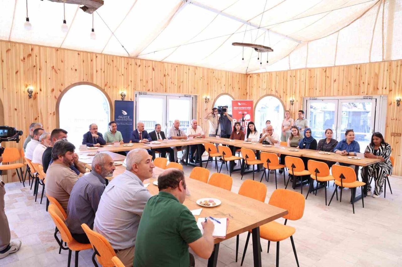 Bilimin toplumla buluşması, üniversitelerde üretilen bilginin toplumda anlaşılır ve erişilebilir