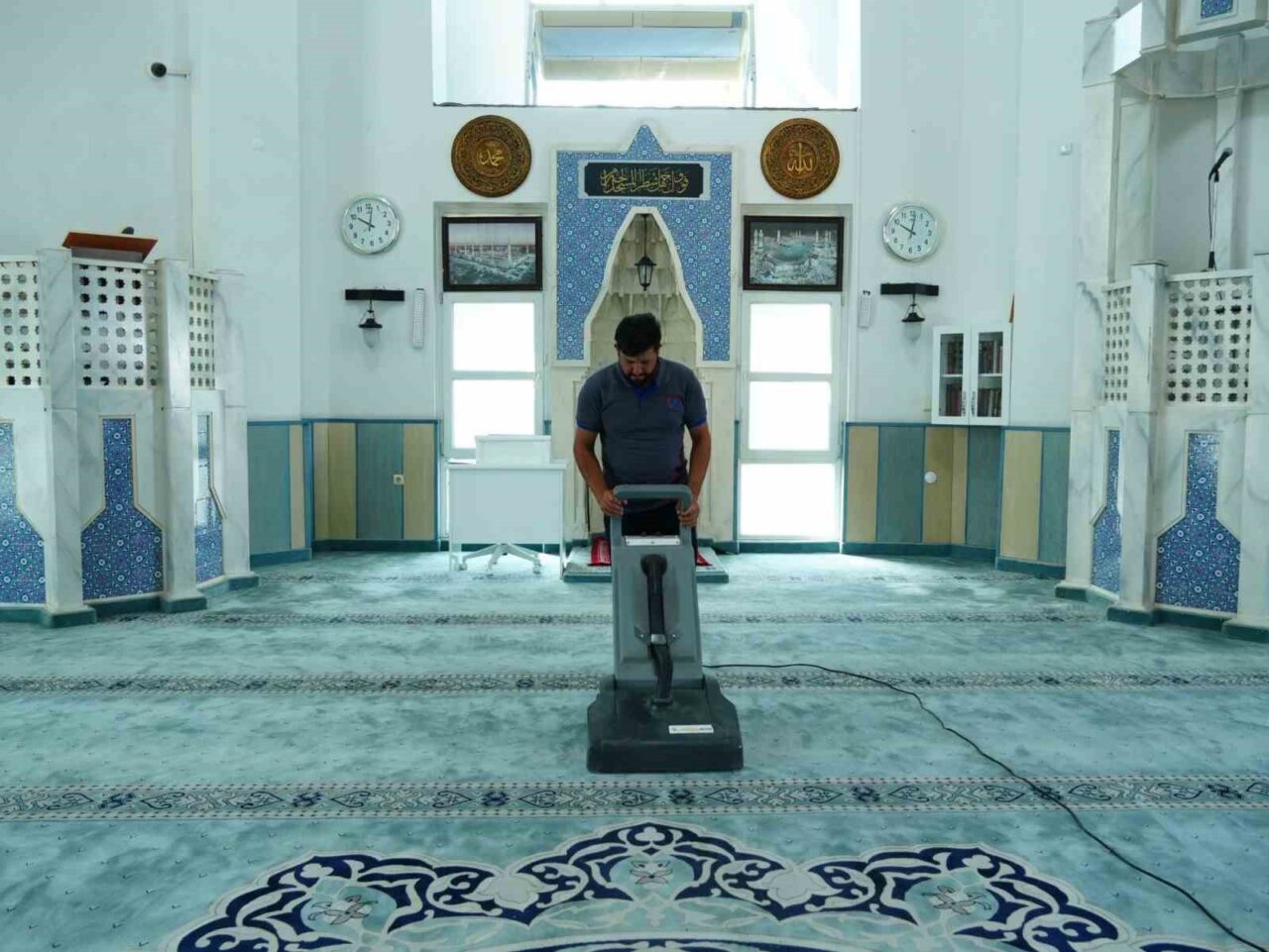 Düzce Belediyesi, şehir merkezi ve 63 mahallelerdeki tüm camileri köşe