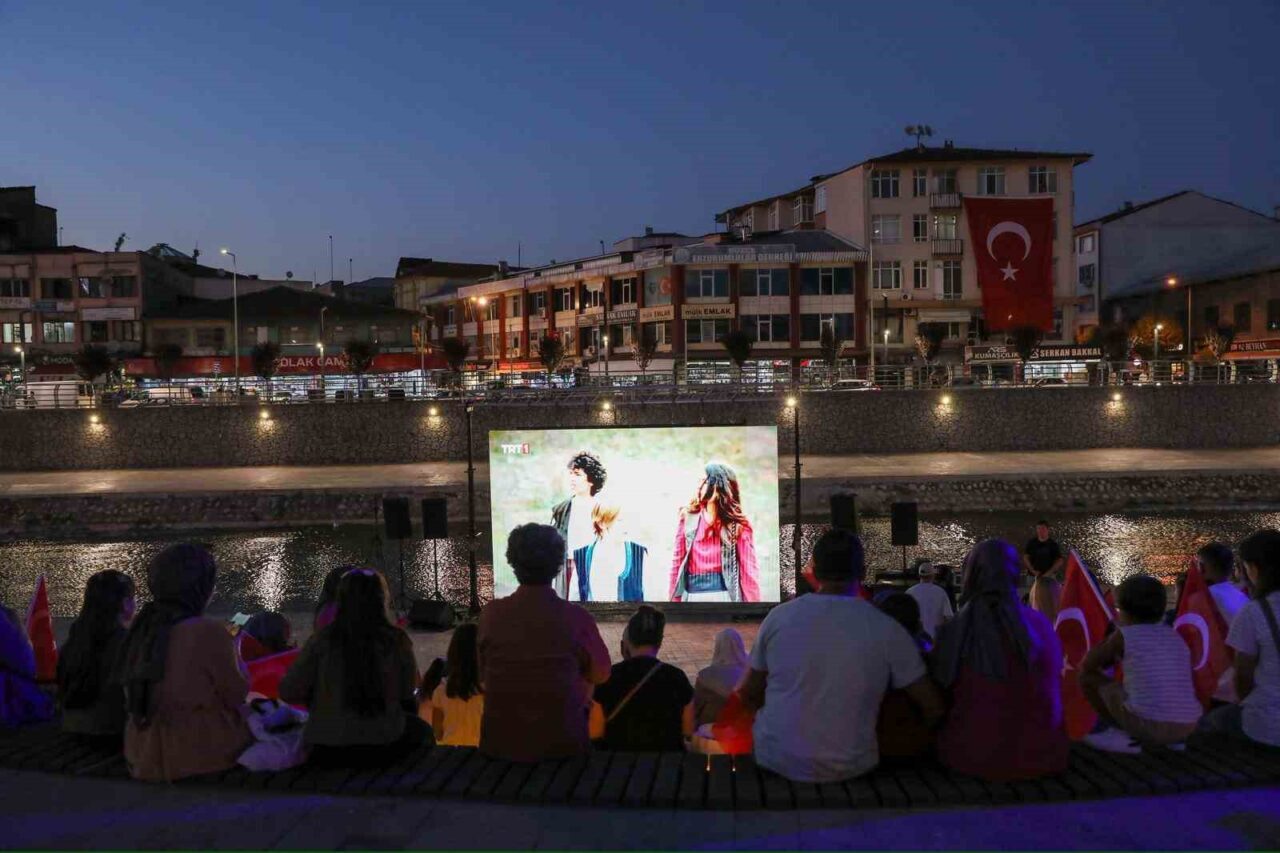 Düzce Belediyesi, 30 Ağustos Zafer Bayramı’nın 103. yıl dönümünü unutulmaz