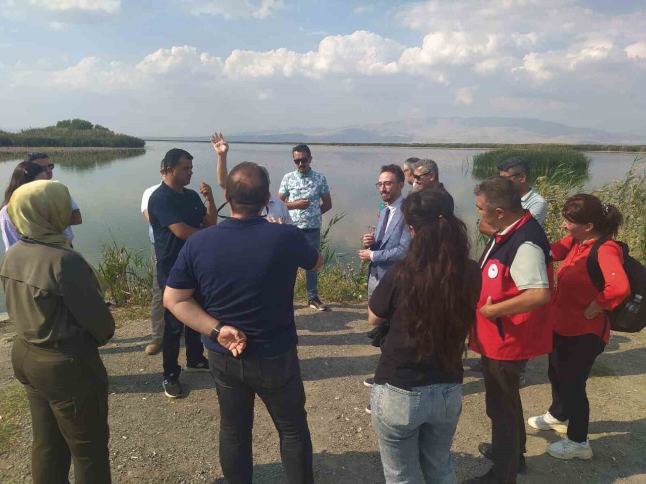 Afyonkarahisar’da Eber ve Akşehir göllerinin nesillere debisel ve keyfiyete âit