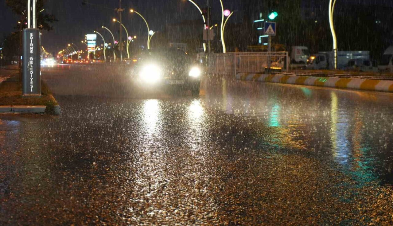 Edirne’de uzun süredir etkili olan kavurucu sıcaklar ve yüksek nem,