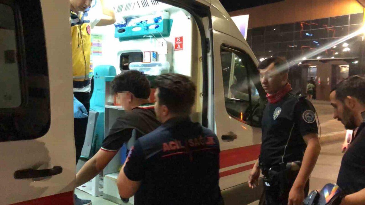 Elazığ’da çıkan kavgada bıçaklanan 14 yaşındaki çocuk yaralandı. Olay, merkez