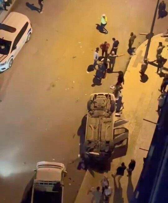 Elazığ’da sürücüsünün direksiyon hakimiyetini kaybettiği otomobil, takla attı. Kazada sürücü