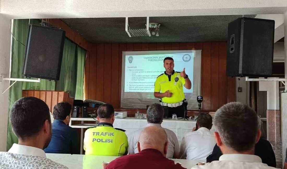Elazığ’da servis şoförleri ve rehber personele trafik ve güvenlik eğitimi
