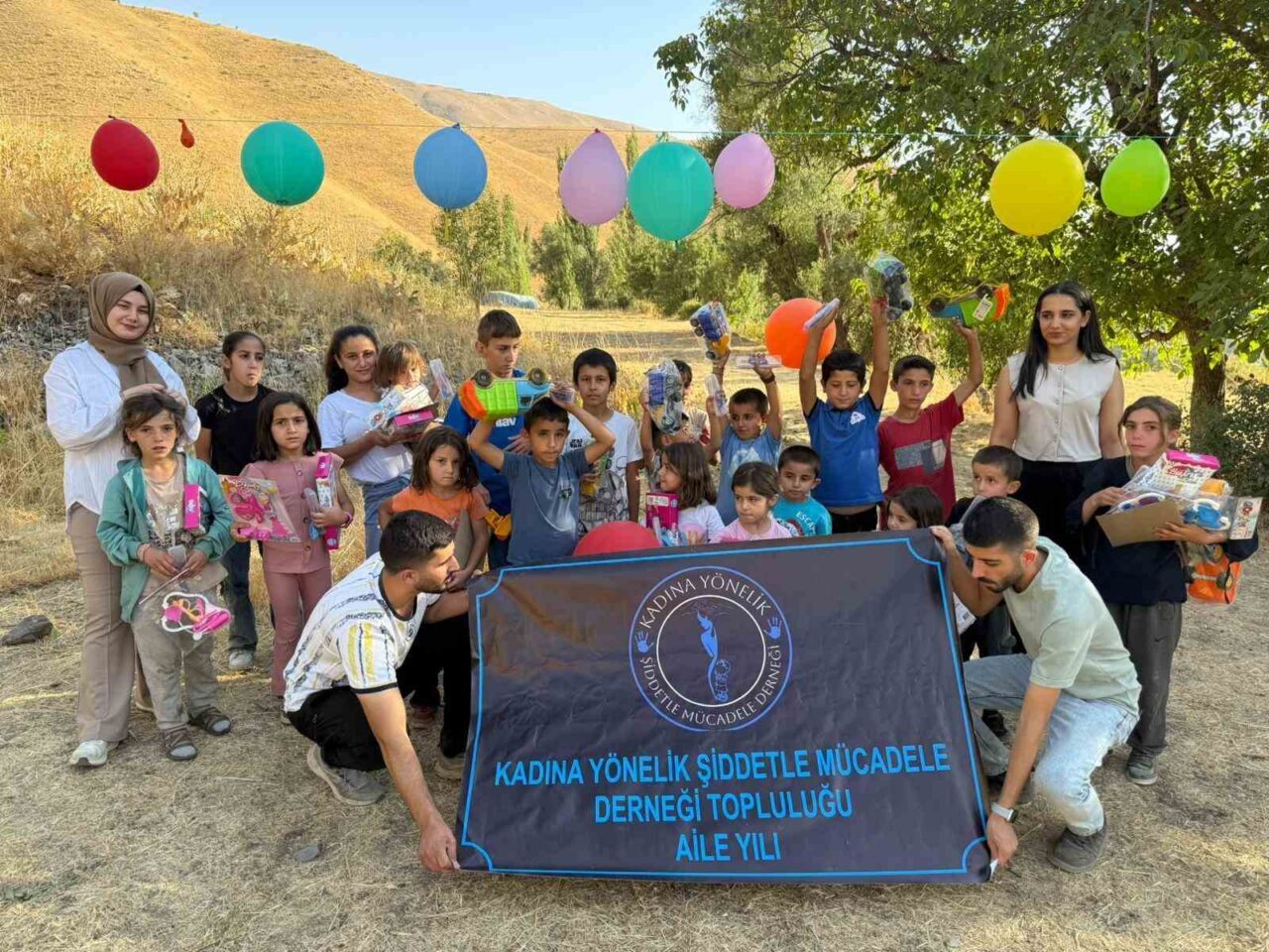 Kadına Yönelik Şiddetle Mücadele Derneği, Aile Yılı kapsamında Şırnak’ta çocuklar