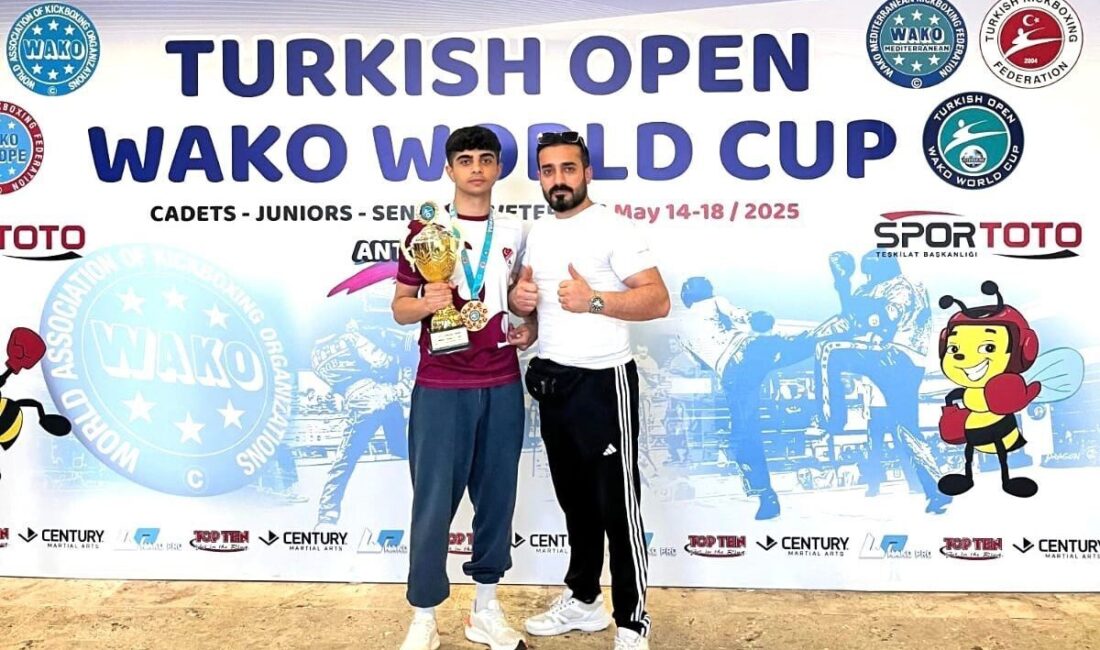 Elazığlı sporcular Musa Kaya ve Yusuf eren Yıldırım, Avrupa Kick