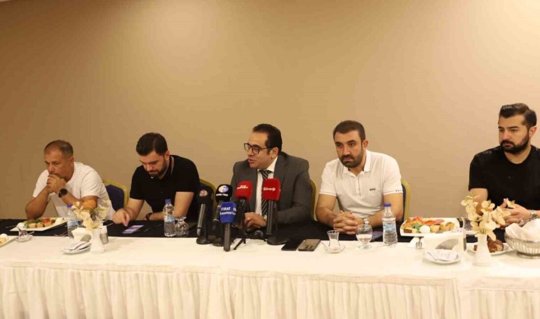 Kombinede istedikleri rakamlara kavuşamadıklarını dile getiren Elazığspor Başkanı Ahmet Feti