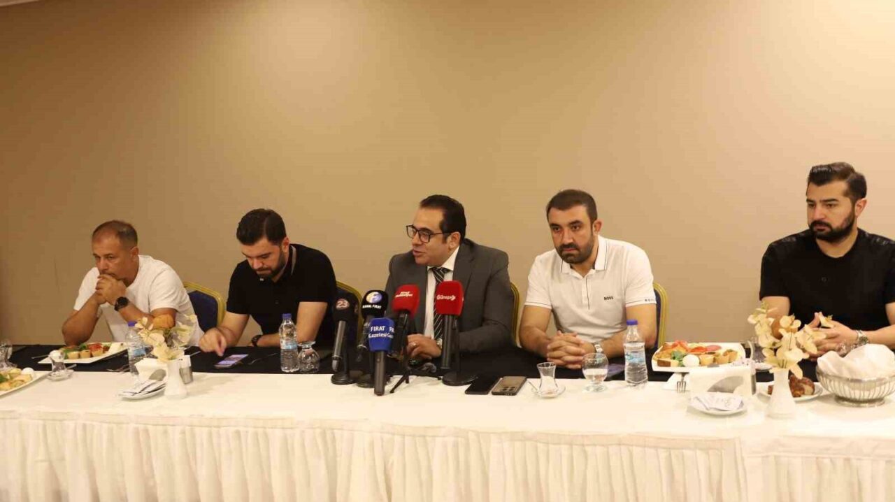 Kombinede istedikleri rakamlara kavuşamadıklarını dile getiren Elazığspor Başkanı Ahmet Feti