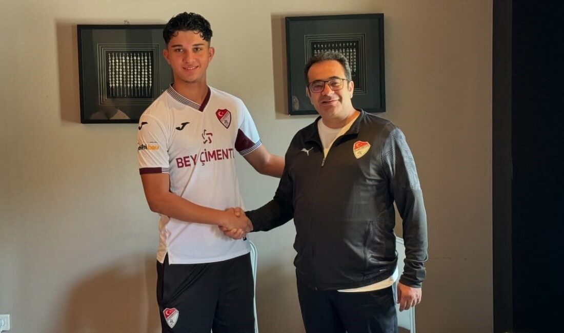 Elazığspor, Adanaspor’dan genç savunmacı Yasin Arda Midiliç ile 2+1 yıllık