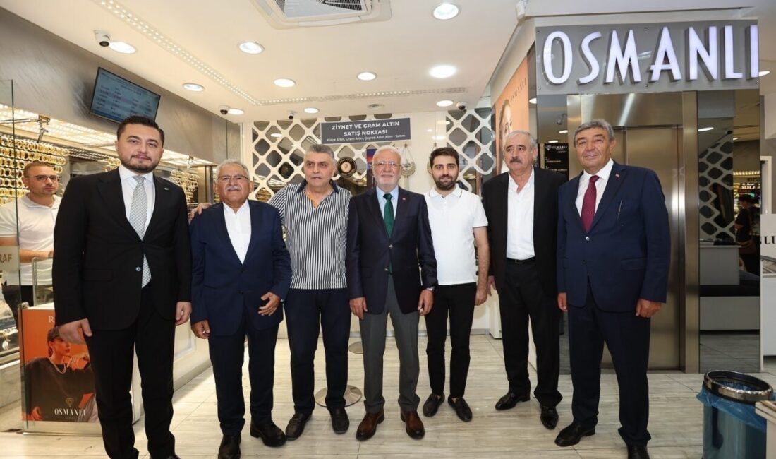 Kayseri Büyükşehir Belediye Başkanı Dr. Memduh Büyükkılıç, AK Parti Genel