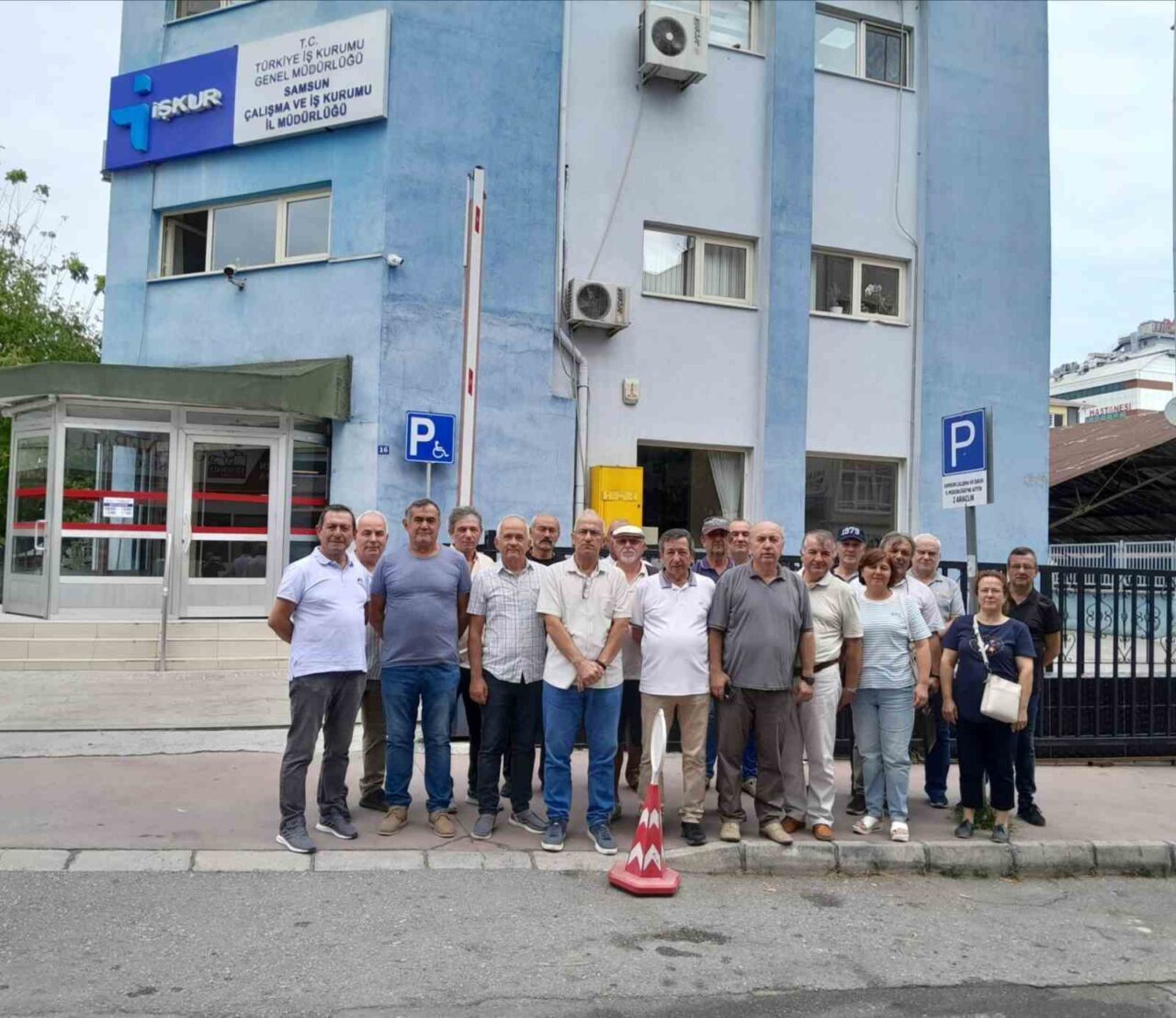 Türkiye Emekli Astsubaylar Derneği (TEMAD) Samsun Şubesi üyeleri, artan hayat