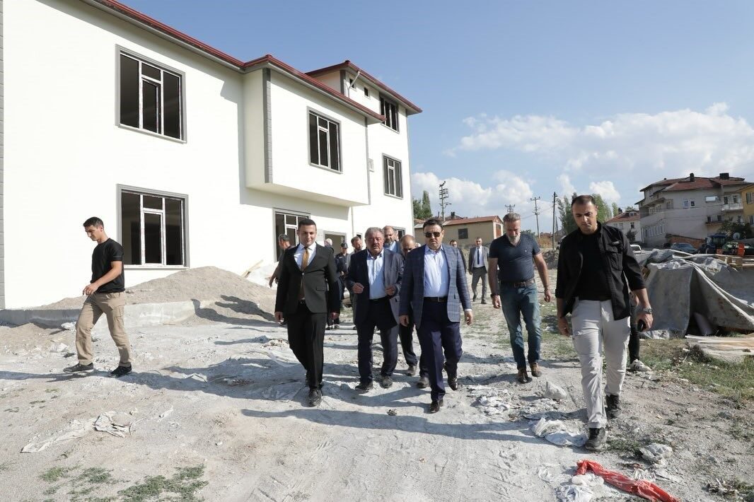 Kütahya Valisi Musa Işın, Emet ilçesine bağlı Gürpınar Köyü’nde yapımı