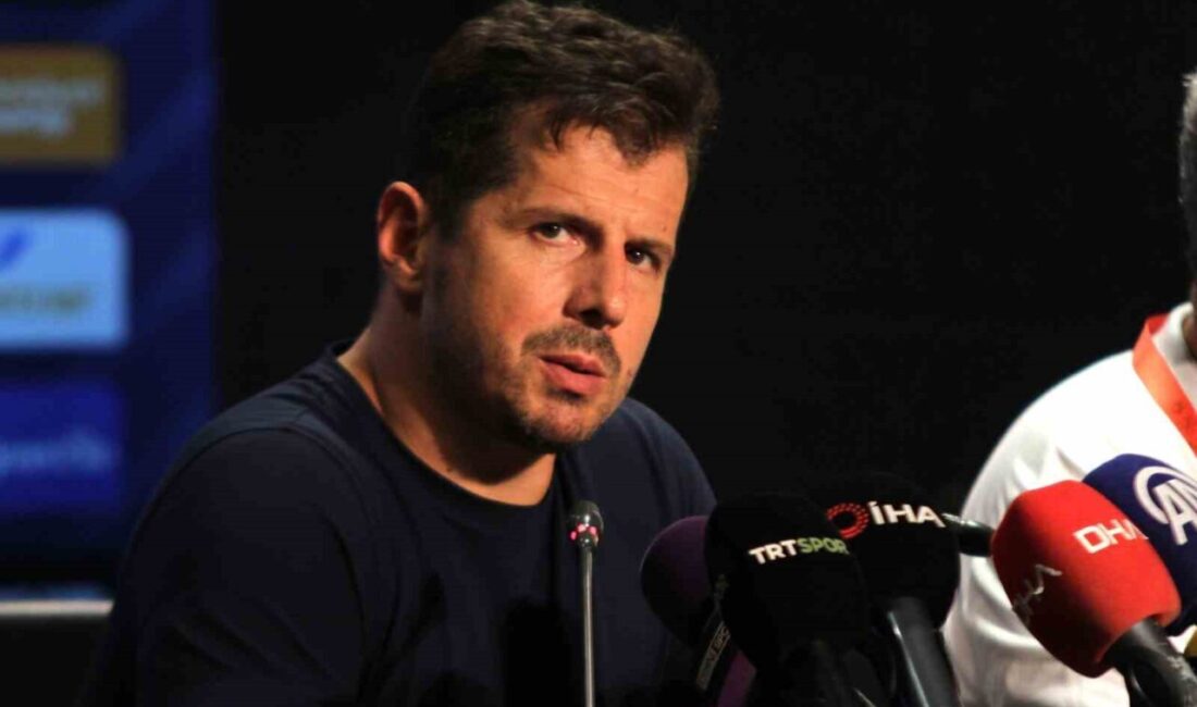 Antalyaspor Teknik Direktörü Emre Belözoğlu, Gençlerbirliği galibiyetinin ardından, “Hamleler yaptık