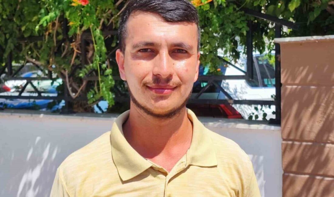 Adana’da aracının kasasını havuza çevirip kentin en işlek caddesinde hareket