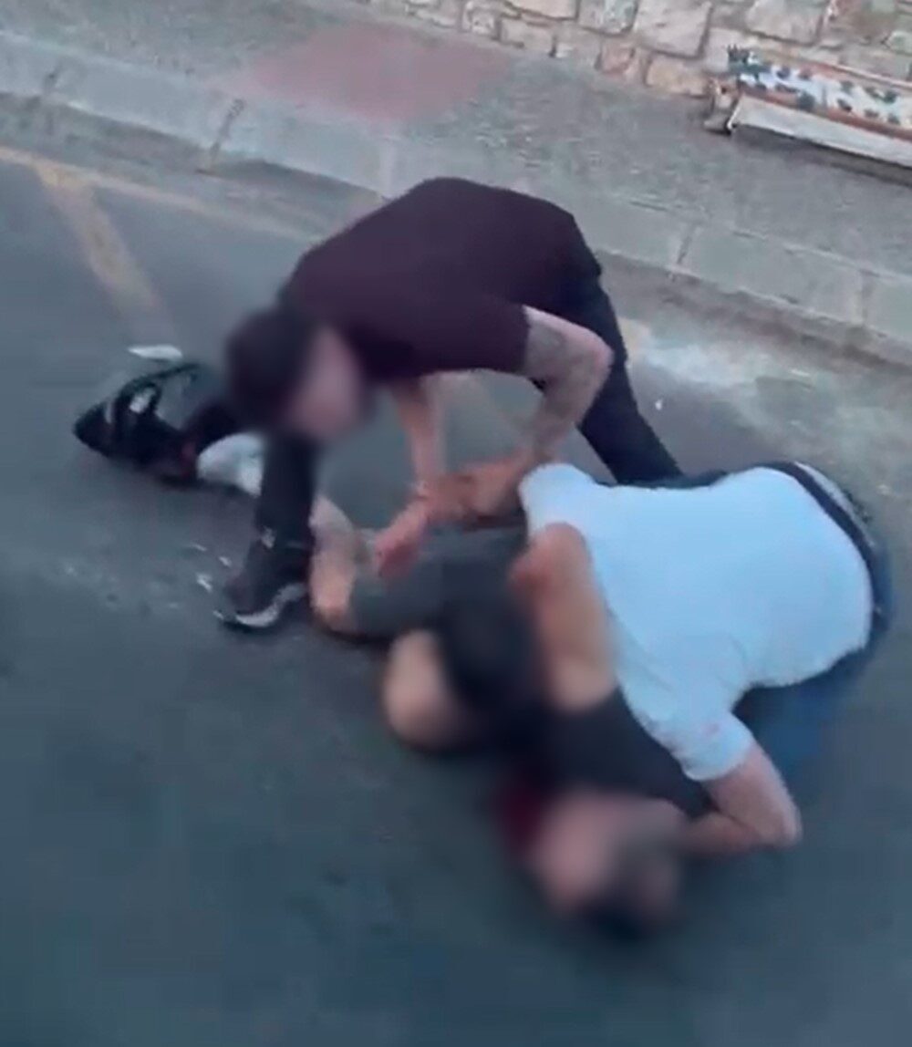 Aydın’ın Efeler ilçesinde kayınbirader ile iddiaya göre ablasına şiddet uygulayan