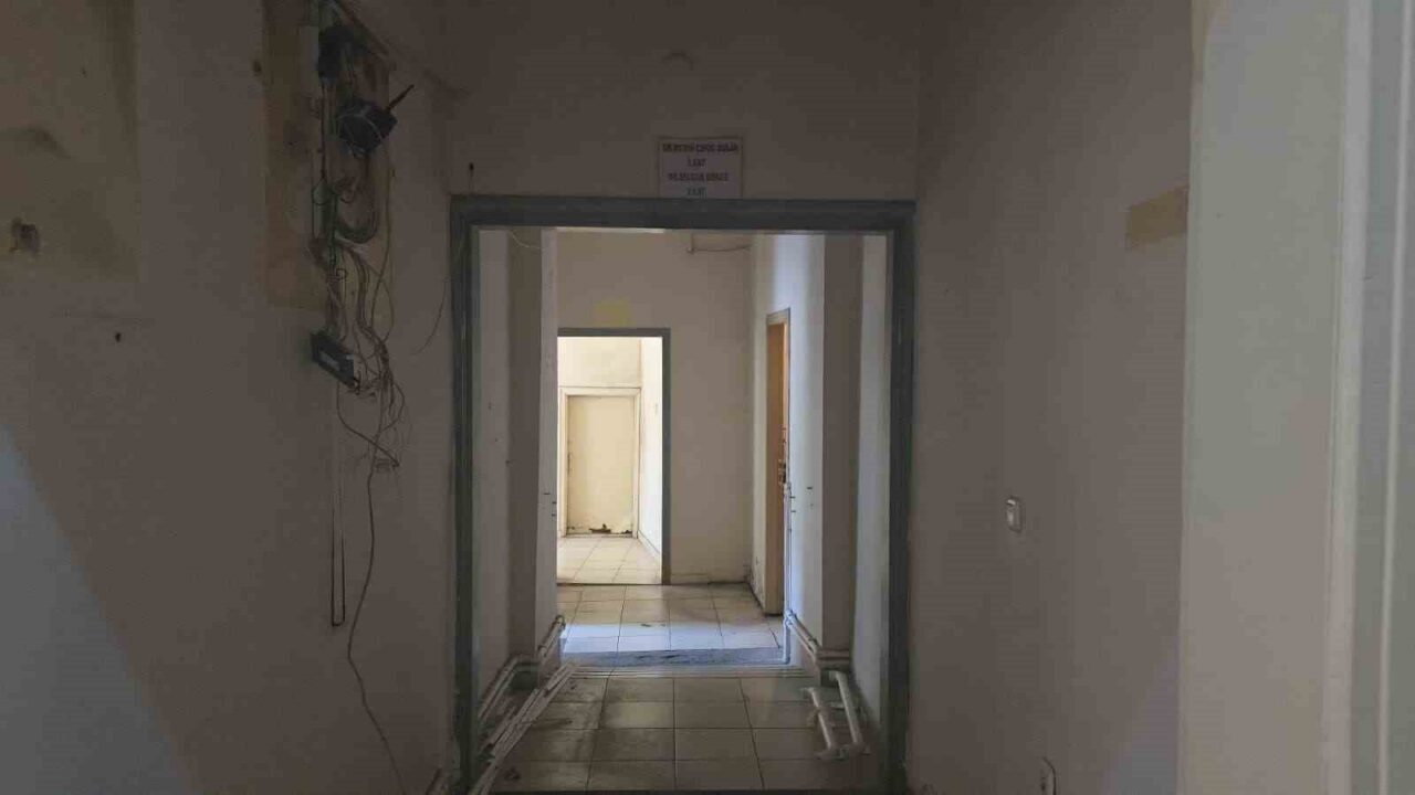 Zonguldak’ın Ereğli ilçesinde Meydanbaşı Caddesi üzerinde bulunan ve yaklaşık 90