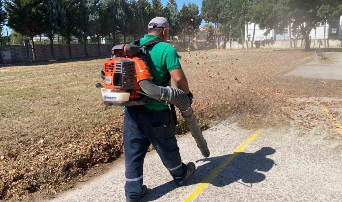 Erenler Belediyesi Park ve Bahçeler koordinatörlüğüne bağlı ekipler eğitim ve
