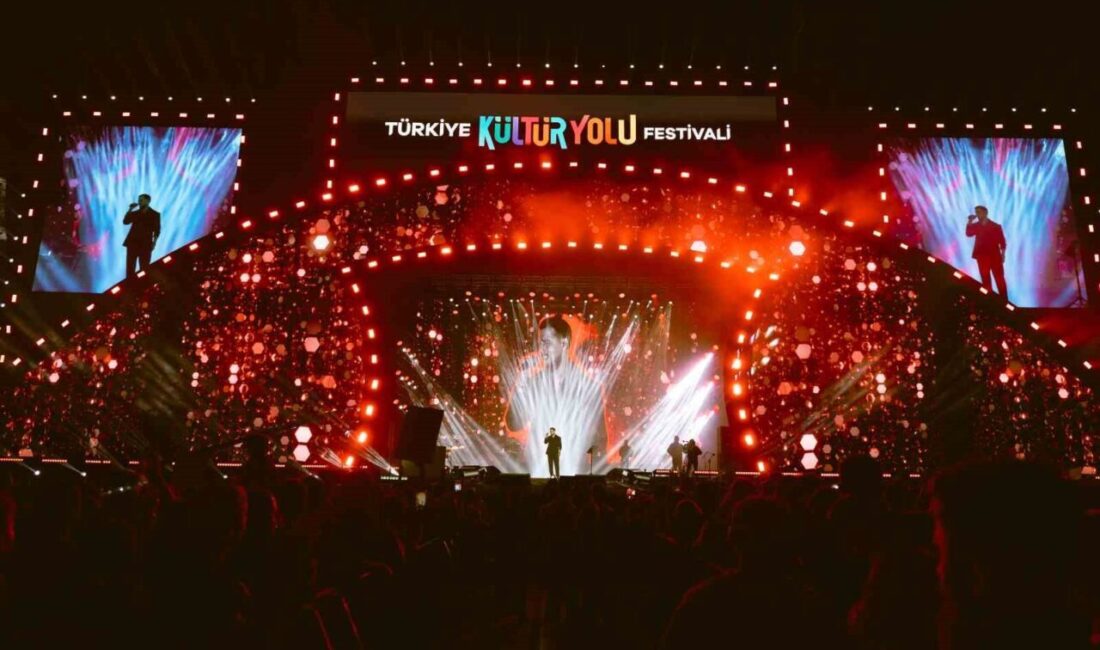 Erzurum Kültür Yolu Festivali’nin yedinci gününde sahne alan Siyam özgün